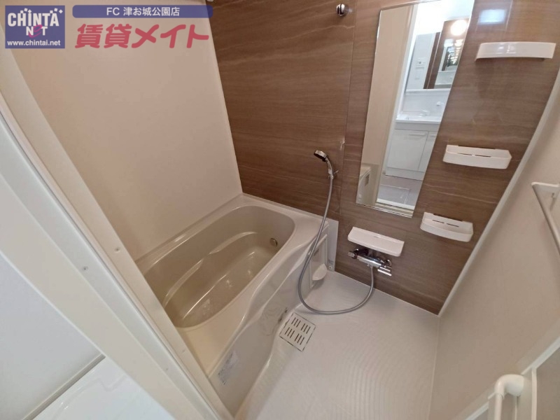 バス・シャワールーム　同型タイプ画像