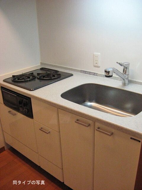 キッチン　※同じタイプ別号室参考写真 　現状優先