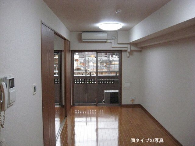 居室・リビング　※同じタイプ別号室参考写真 　現状優先