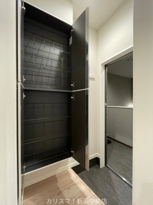 収納　※反転部屋参考写真