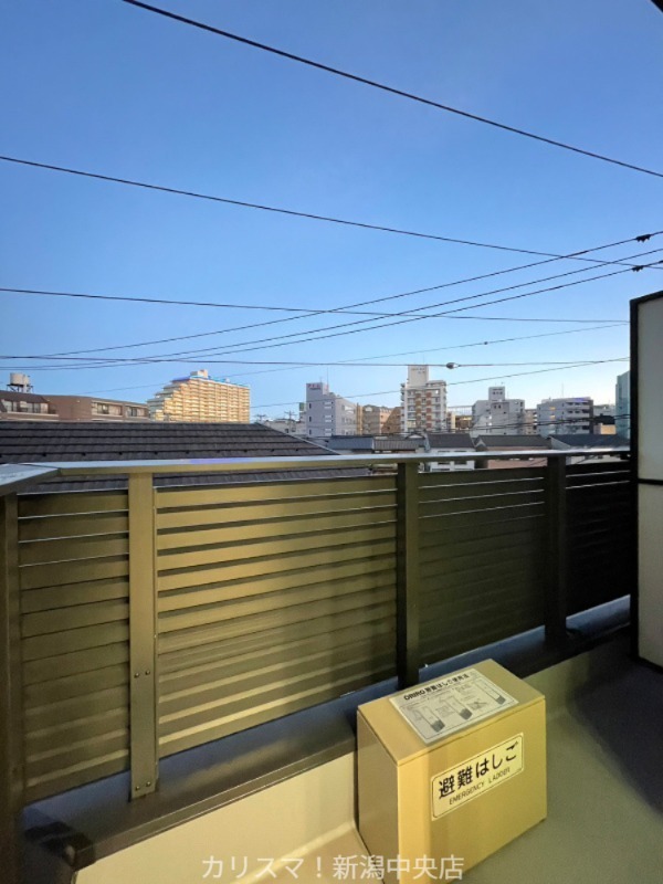 バルコニー　※反転部屋参考写真