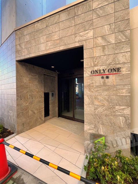 エントランス　明るいエントランスであなたのお帰りをお待ちします＾＾