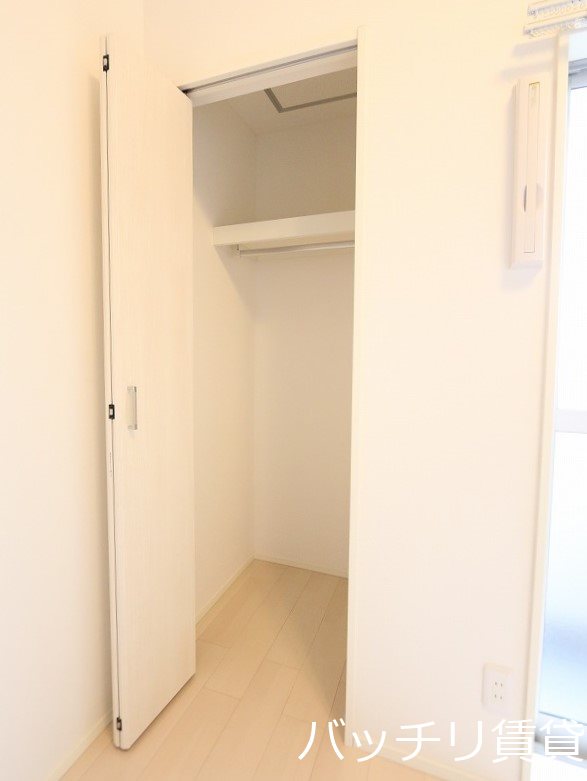 収納　同型タイプの為、現状を優先致します。