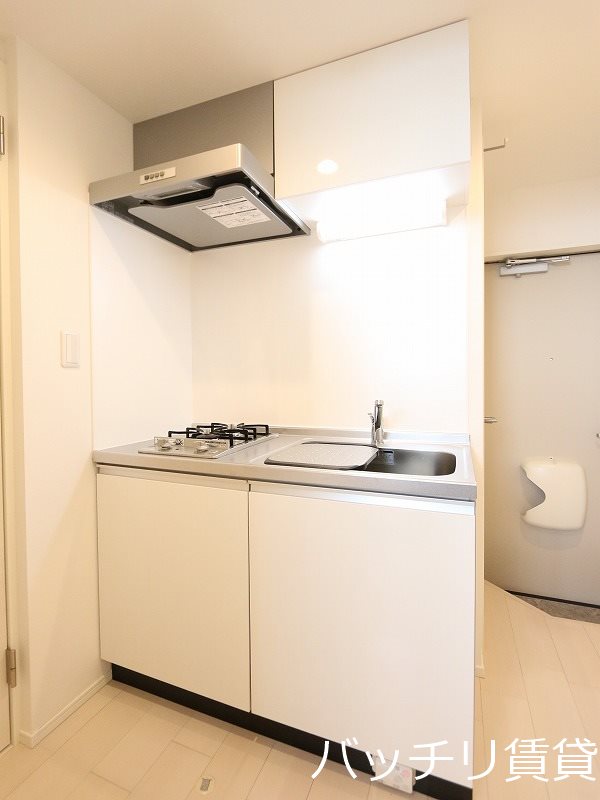 キッチン　同型タイプの為、現状を優先致します。