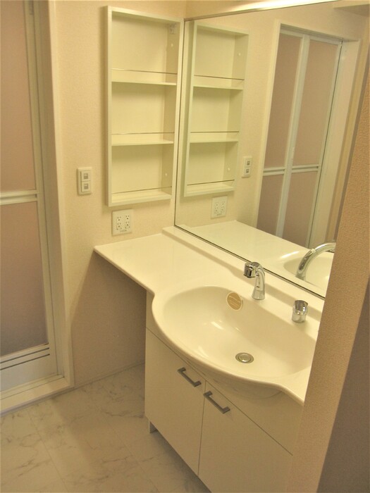 洗面設備　洗髪洗面化粧台