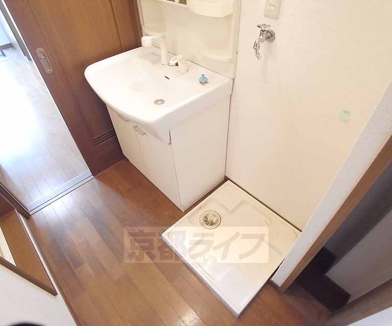 その他設備　室内洗濯置場です。