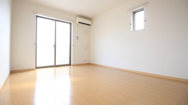 居室・リビング　居間です