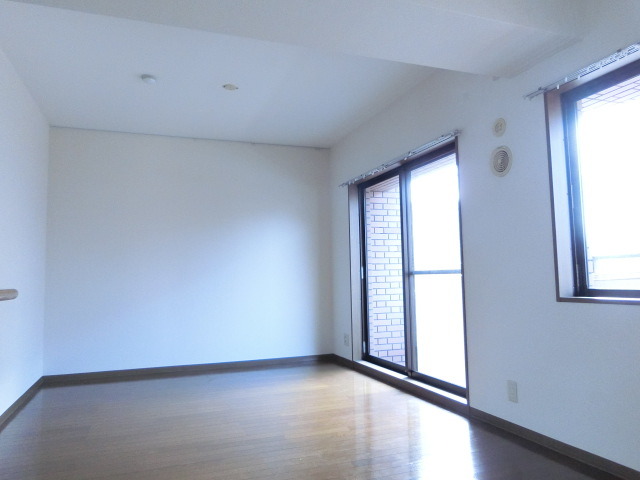 居室・リビング　幅があるので、家具の配置がしやすいですよ。