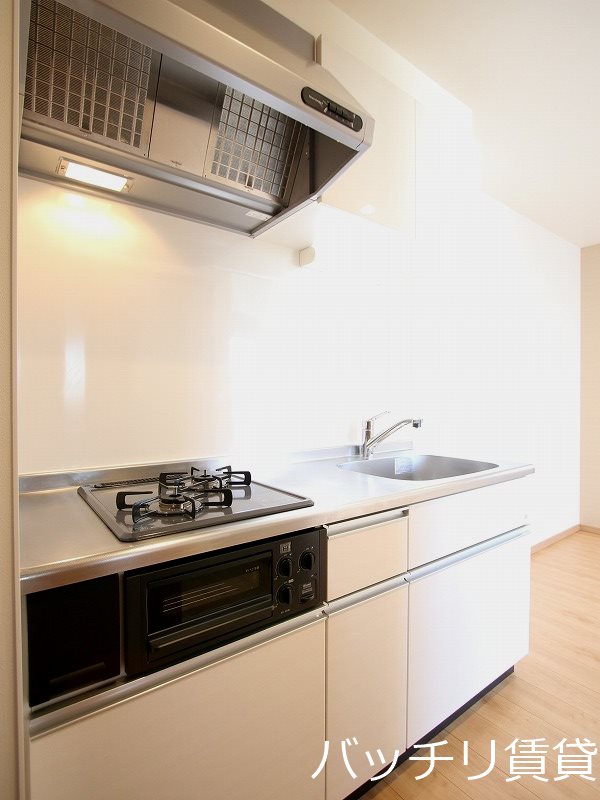 キッチン　同シリーズ物件写真の為、現況を優先致します。