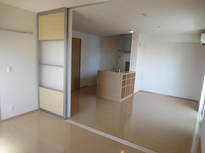 居室・リビング　反転タイプです