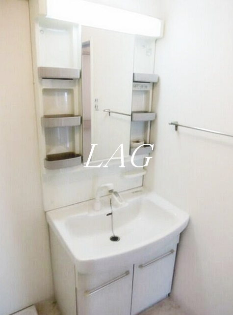 洗面設備　独立洗面台です。