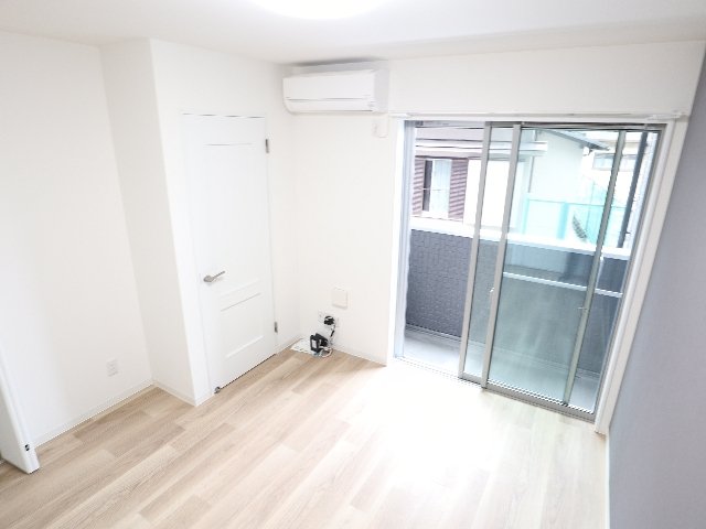 居室・リビング　ゆったり過ごせる居間です