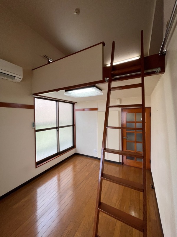 居室・リビング　※他部屋参考写真