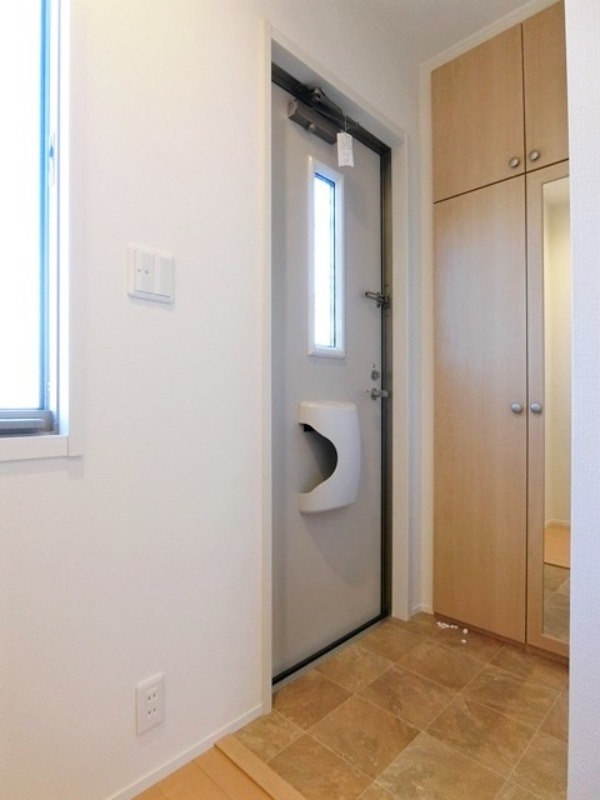 玄関　図面と現状に相違がある場合には現状を優先