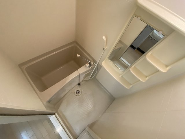 バス・シャワールーム　ゆったり過ごせるお風呂です