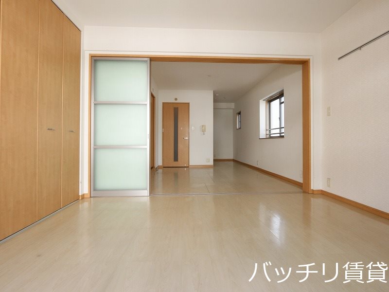 居室・リビング　別号室の画像。現況優先