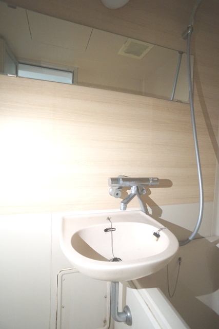 洗面設備　洗面ボウルもついているので、ここで洗顔できますね☆