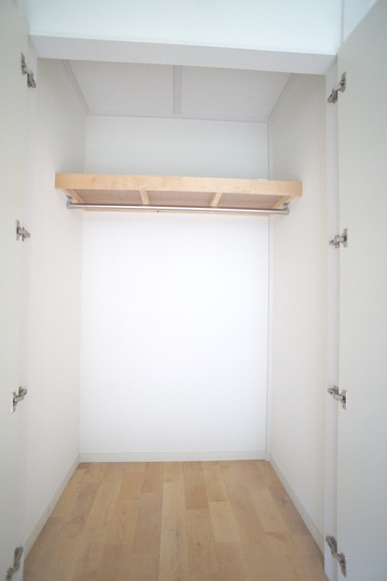 収納　奥行のある収納付です！増えがちな荷物をスッキリ収納できます！