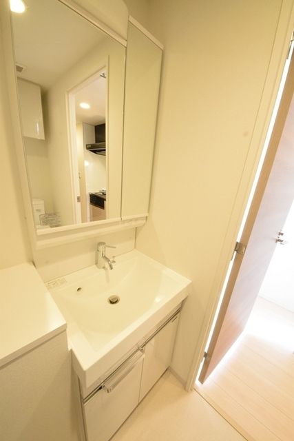 洗面設備　同じタイプの別部屋写真