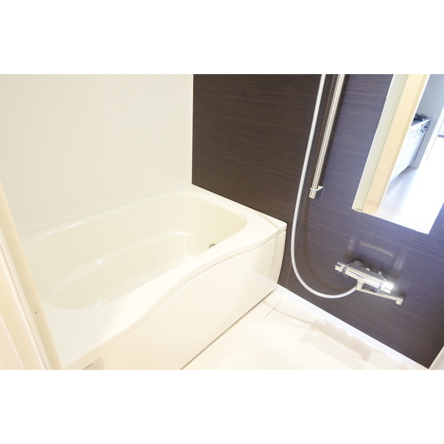 バス・シャワールーム　追炊き付オートバス