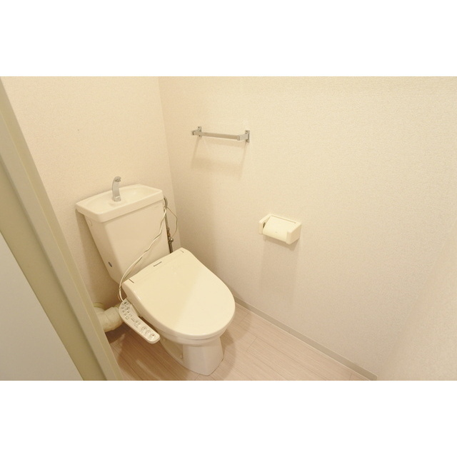 トイレ　温水洗浄便座あり