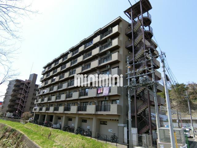 建物外観　オートロックのマンションです。