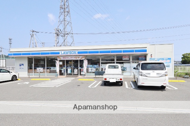 コンビニ　ローソン 小松島南バイパス店（コンビニ）まで104m