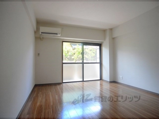 居室・リビング　居室