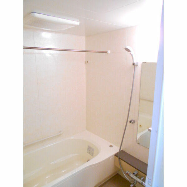 バス・シャワールーム　※別部屋参考写真