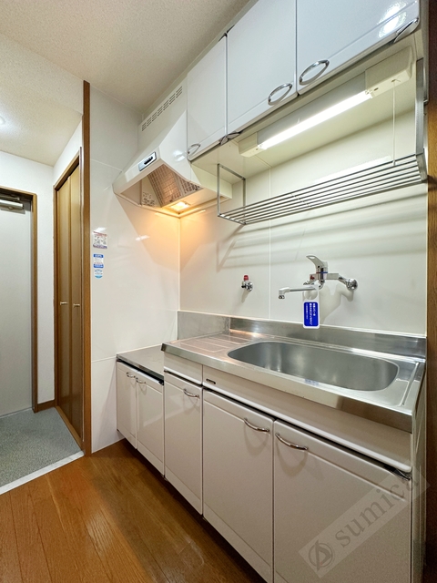 キッチン　２口の大きいガスコンロも設置できるキッチンです♪♪