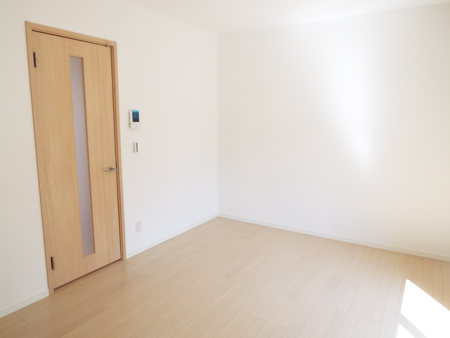 その他部屋・スペース　別室参考写真　７．７帖の明るい印象のお部屋です♪