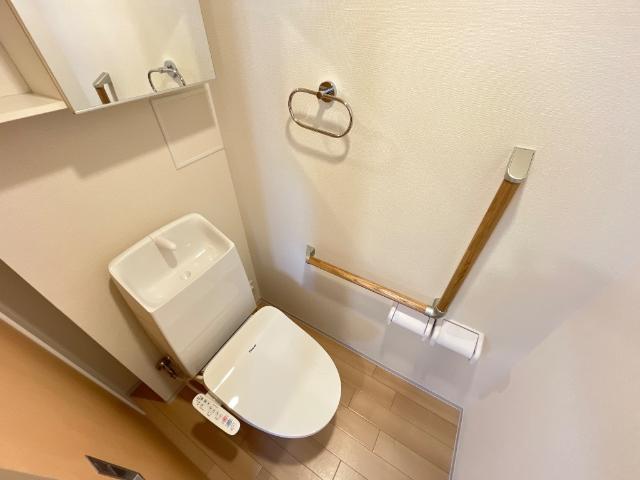 トイレ　シャワー付トイレ