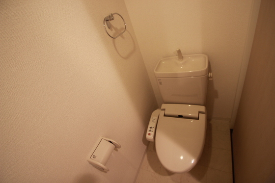 トイレ　※別部屋の写真です