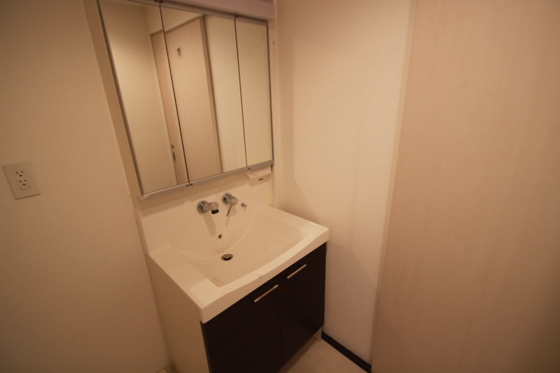 洗面設備　※別部屋の写真です