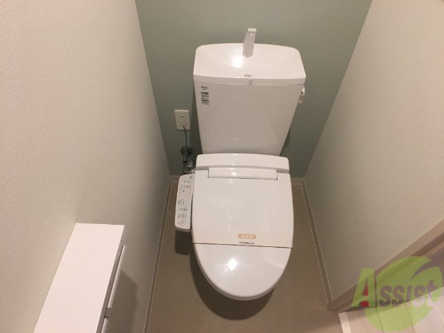 トイレ　嬉しいウォシュレット機能付きです。シャワートイレは便利ですね