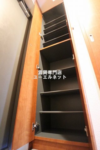 その他設備　収納力たっぷりのシューズボックスで玄関すっきり！