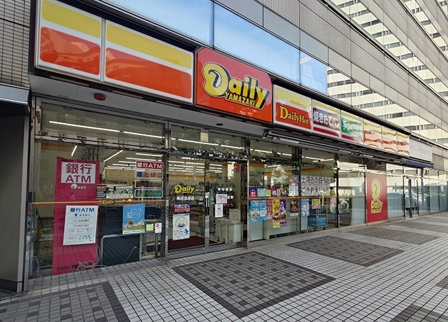 コンビニ　デイリーヤマザキ横浜北幸店（コンビニ）まで127m