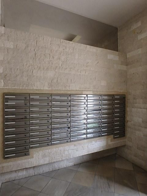 エントランス　集合ポス