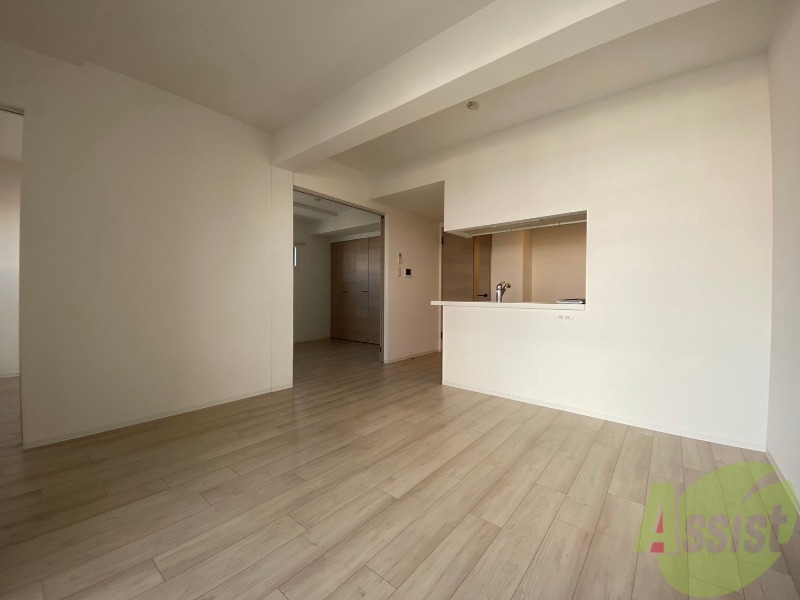 居室・リビング　広くてきれいなリビングです！快適に過ごせそうですね。