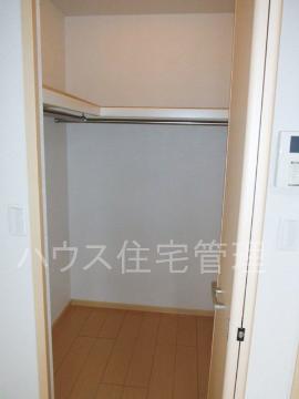 収納　クローゼット