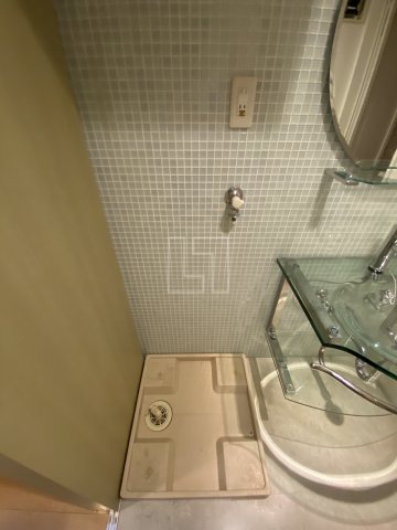 その他　アーバンフラッツ瓦町　室内洗濯パン