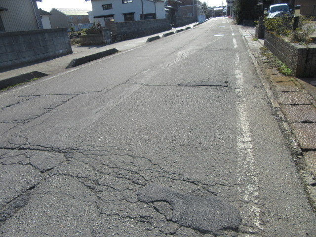 その他　前面道路（その他）まで0m