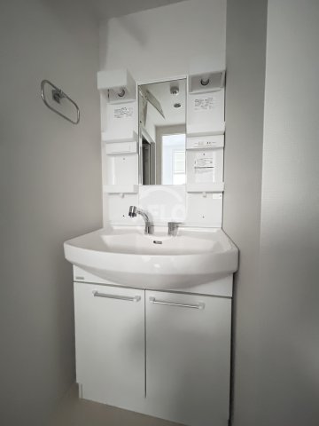洗面設備　RIDGEガーデン江坂I　洗面台