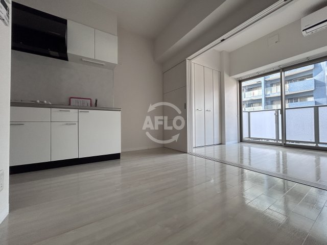 居室・リビング　RIDGEガーデン江坂I　リビング