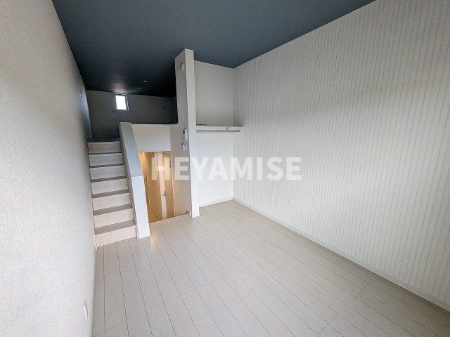 居室・リビング　※室内画像は別号室のもの