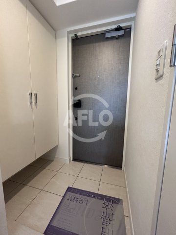 玄関　Dimus新大阪　玄関