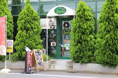 飲食店　カフェ アルテミス（飲食店）まで408m