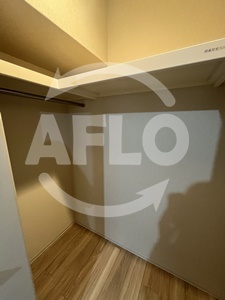 収納　アーバネックス南新町　ウォークインクローゼット