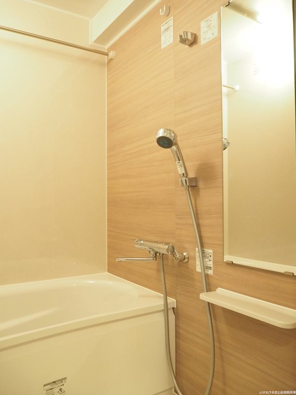 バス・シャワールーム　バスルーム