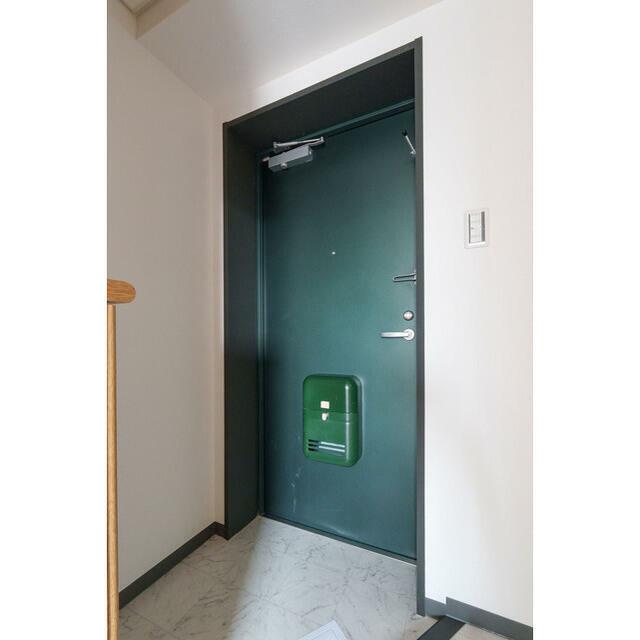 玄関　ゆったりとした玄関スペースです♪